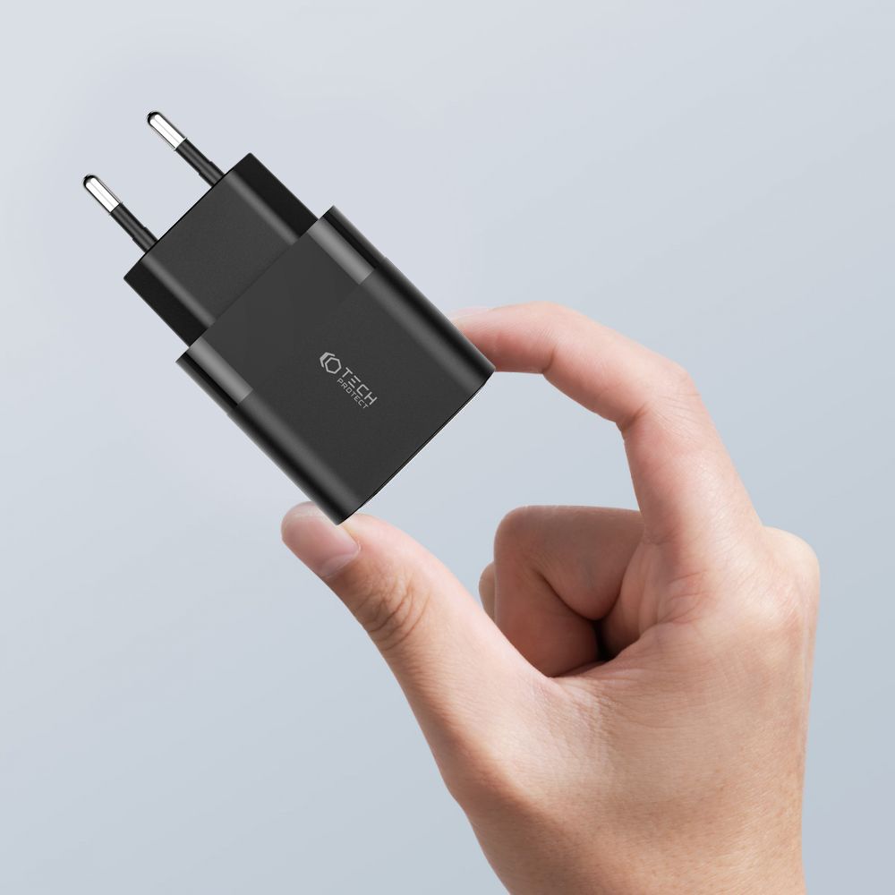 NETZLADEGERÄT FÜR HANDY UND TABLET TECH-PROTECT C30W 2-PORT NETZLADEGERÄT PD30W/QC3.0 SCHWARZ