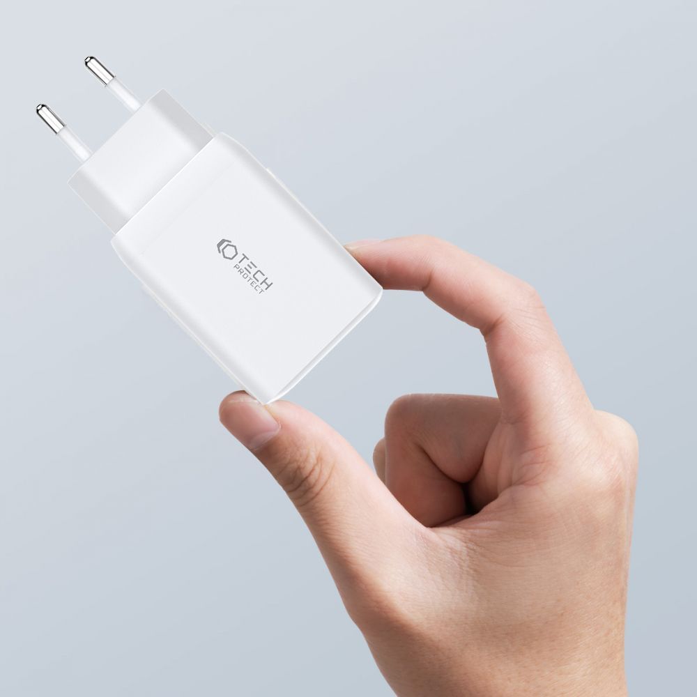 NETZLADEGERÄT FÜR HANDY UND TABLET TECH-PROTECT C65W 3-PORT NETZLADEGERÄT PD65W/QC3.0 WEISS